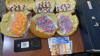 العثور على ما يقارب 1800 قرص مهلوس من نوع "إكستازي" بحوزة عشريني